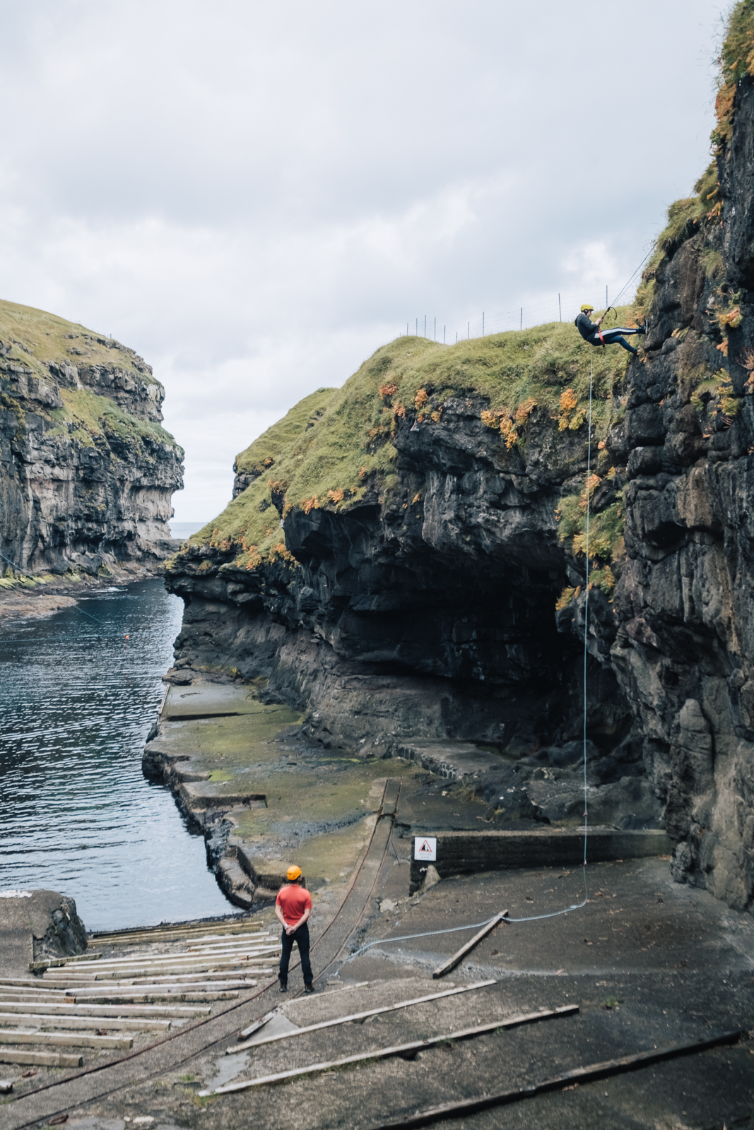 rapelling